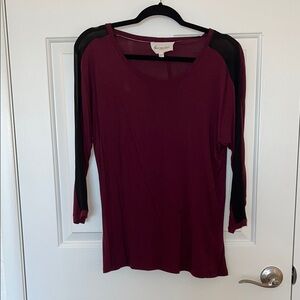 Two by Vince Camuto Red Fitted Blouse